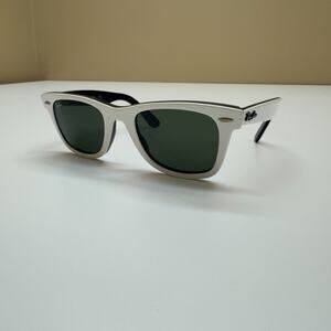 RARE Ray-Ban RB2140 Wayfarer 956 Gloss White G-15 Sunglasses Made in Italy